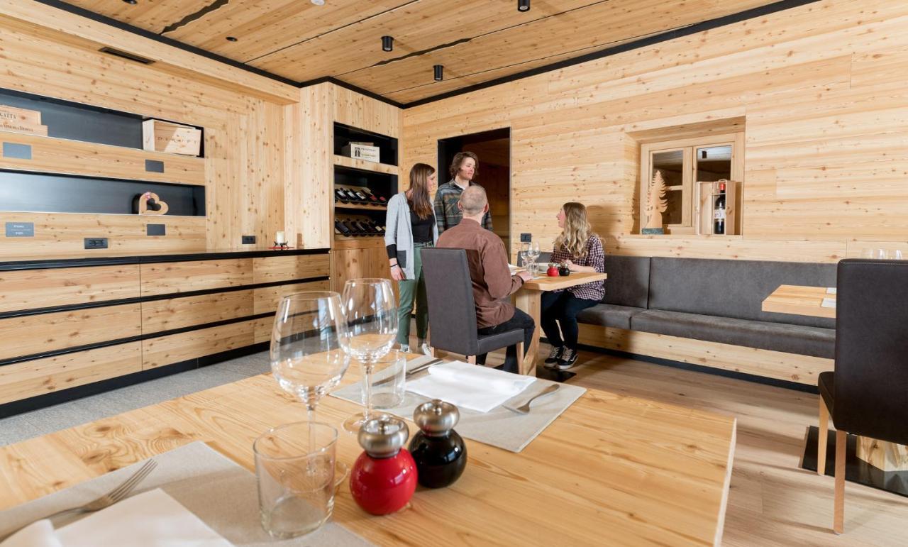 Hotel Li Anta Rossa Livigno Exterior photo