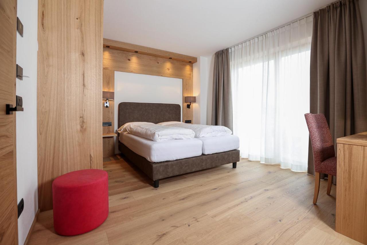Hotel Li Anta Rossa Livigno Exterior photo