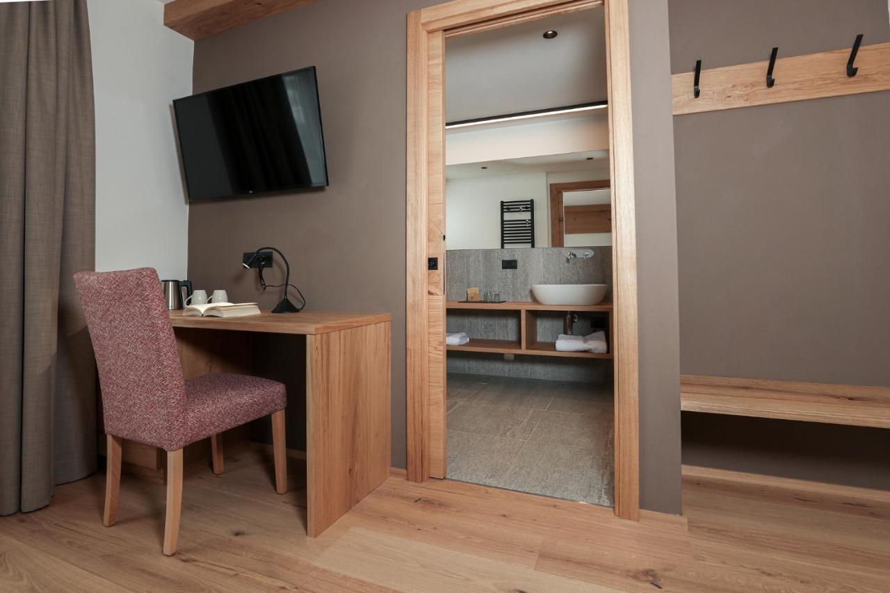 Hotel Li Anta Rossa Livigno Exterior photo