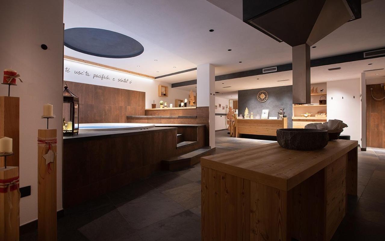 Hotel Li Anta Rossa Livigno Exterior photo